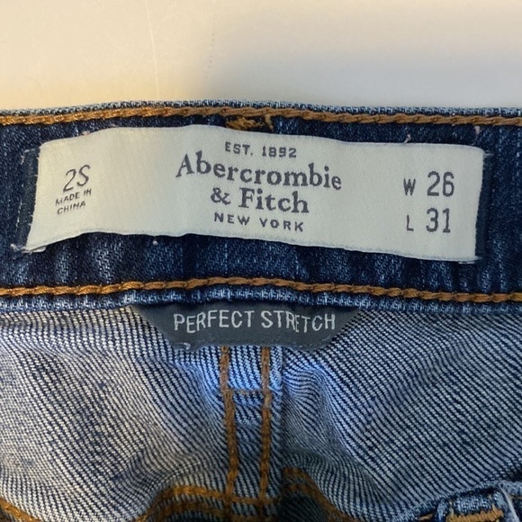 Abercrombie and Fitch stretch straight legs 26/31 - Picture 2 of 9